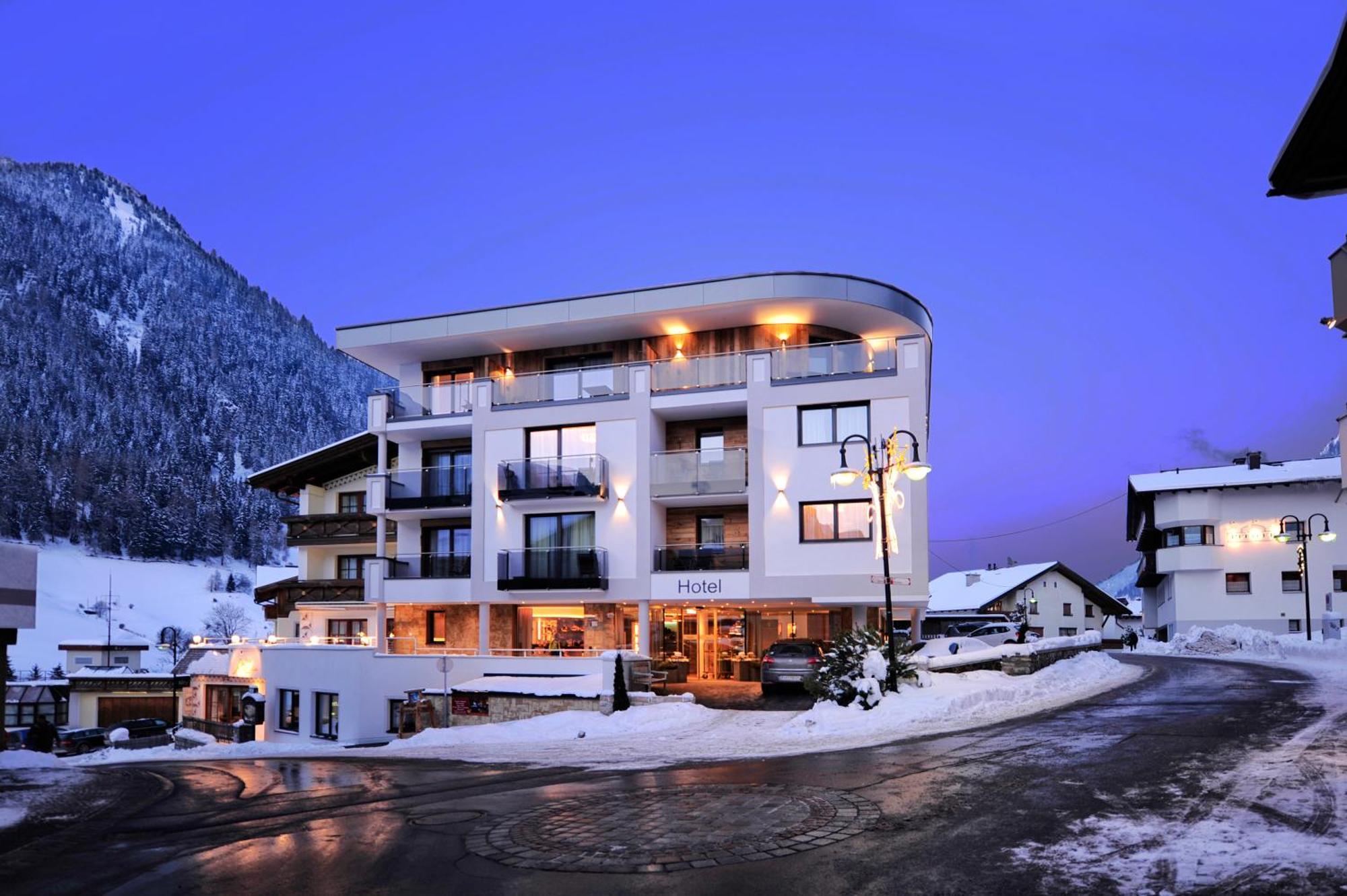 Arnika Hotel 4*